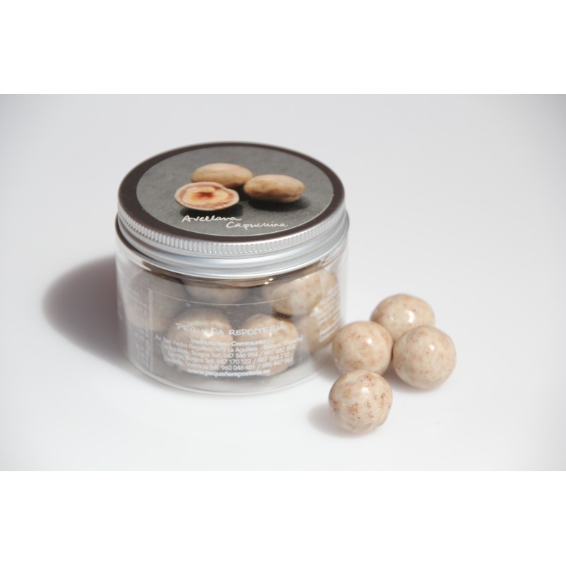 Avellana capuchina