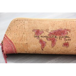 Estuche corcho: Que ninguno se pierda (triangular). ARTESANO. EST-nin-ROJ · PAP4006