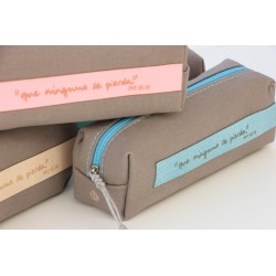 Estuche Que ninguno se pierda Color: azul - QUE-lg1-AZU · PAP4002a