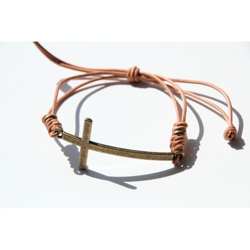 Pulsera cruz cuero 1001