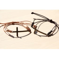 Pulsera cruz cuero 1001