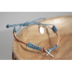 Pul. Cuero y macrame simbolo 1517