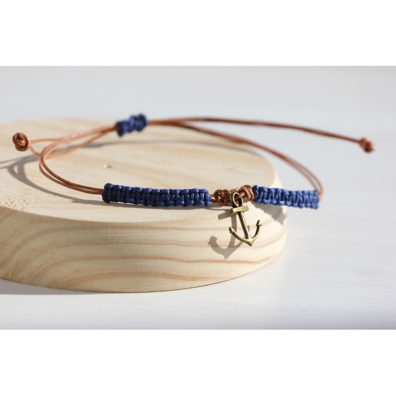 Pul. Cuero y macrame simbolo 1520