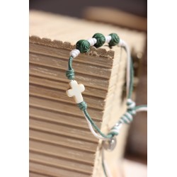 Pulsera cruz, verde y blanca 1131