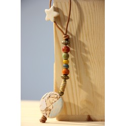 Llavero Bella pastora cerámica colores 707