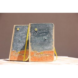 26-GRACIAS UNA Y MIL VECES (PRINCIPITO). A6  kraft goma-Amarillo. MIL-101-AMA · PAP26