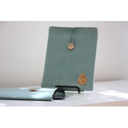 Funda para Tablet con la Bella Patora (Verde agua). ARTESANO. Bep-Ver · REG4