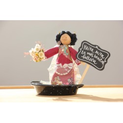 Fallera: Mira, mira, la mas bonita fallera que baila en la paellera. K082 · REG82